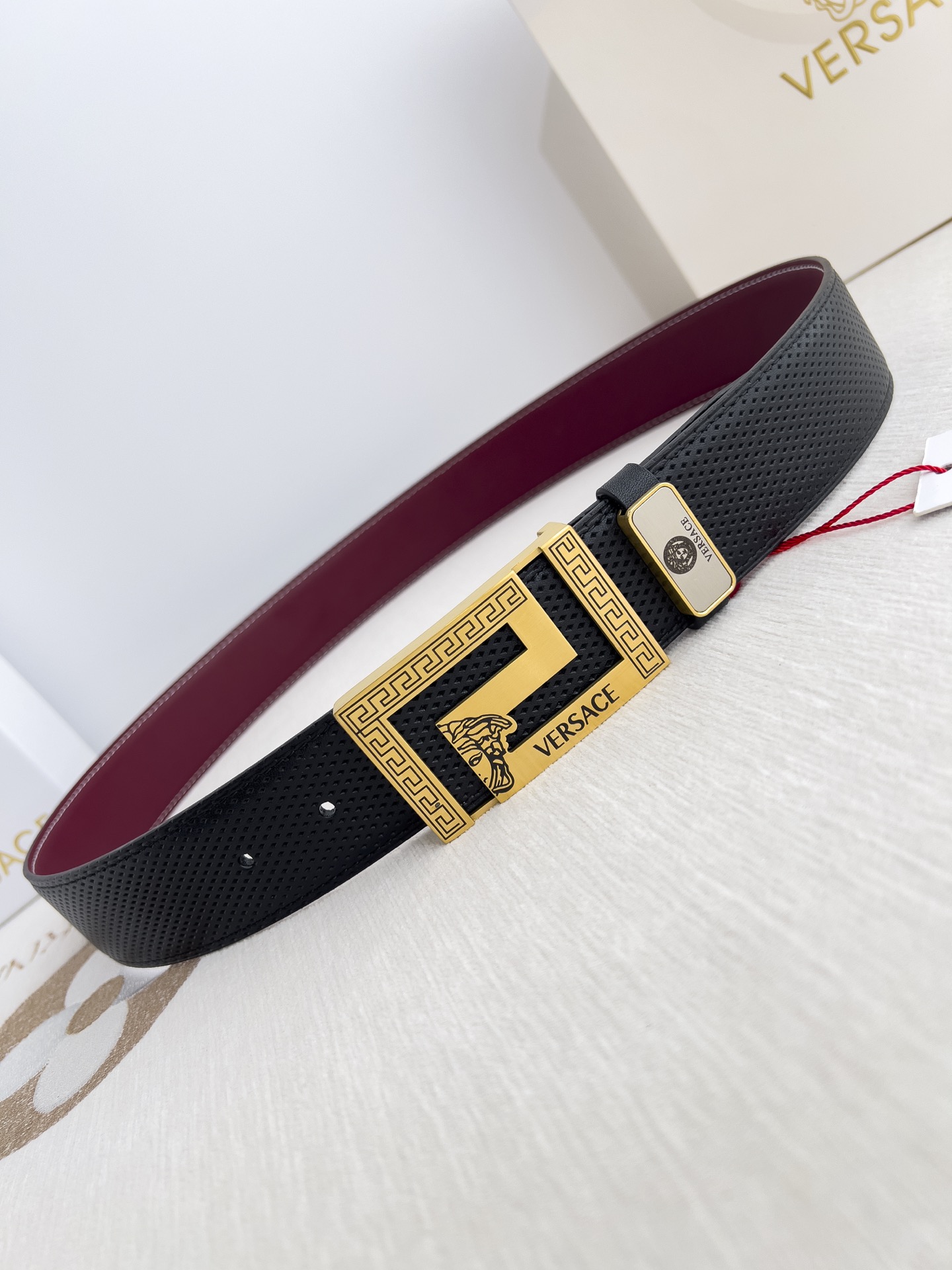 【2026】【VERSACE】(ヴェルサーチ) 3.8cmベルト メンズ 24706-BRAND OFF