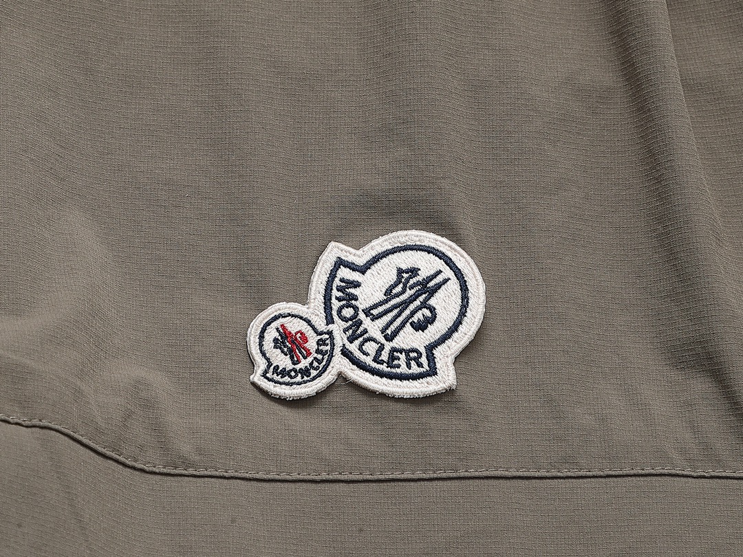 【MONCLER 公式旗艦店】モンクレール   ショートパンツ  ご好評に付き再入荷！-BRAND OFF
