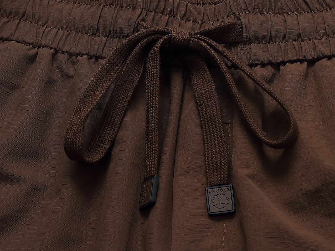【BURBERRY  公式旗艦店】バーバリー ショートパンツご好評に付き再入荷！-BRAND OFF