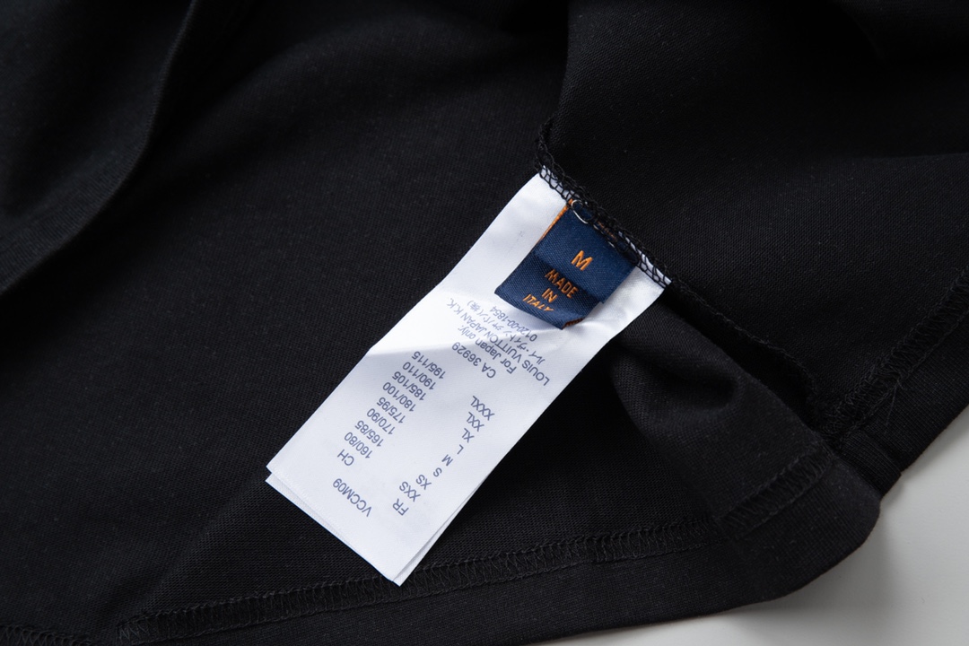 【2026】LV 【LOUIS VUITTON  公式旗艦店】ルイヴィトン    Tシャツご好評に付き再入荷！-BRAND OFF