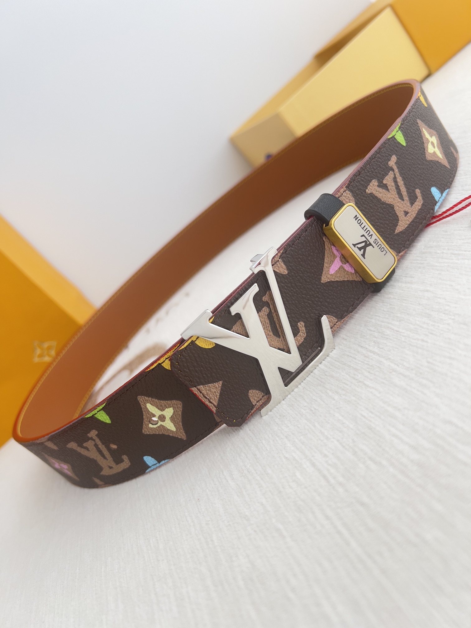 【2026】LV【LOUIS VUITTON】(ルイヴィトン) 3.8cmベルト メンズ  24706-BRAND OFF