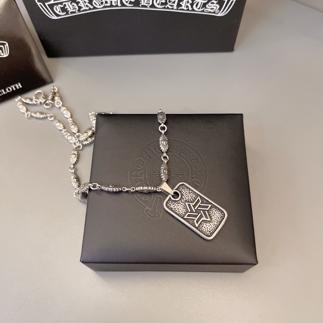 【CHROME HEARTS】クロムハーツ、新しいネックレス万能シンプルファッションオーナメント 2471-BRAND OFF