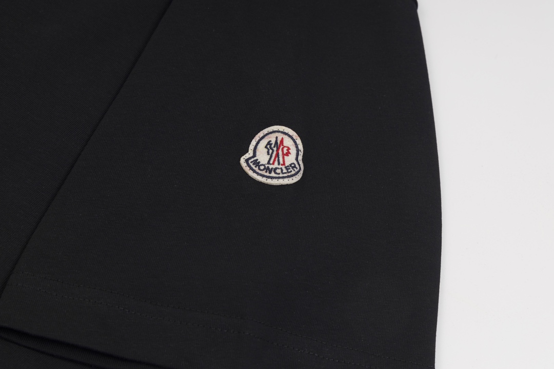 【2026】【MONCLER  公式旗艦店】モンクレール   Tシャツご好評に付き再入荷！-BRAND OFF