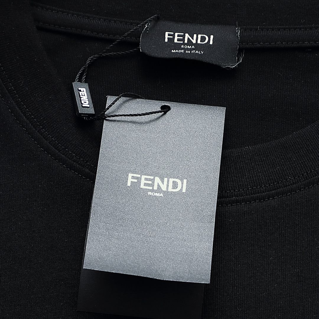 【2026】【FENDI  公式旗艦店】フェンディ  Tシャツ ご好評に付き再入荷！-BRAND OFF