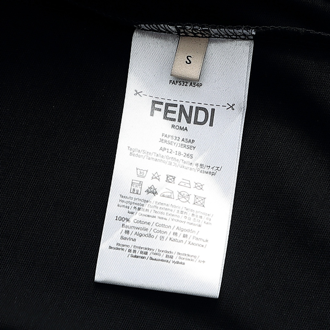 【2026】【FENDI  公式旗艦店】フェンディ  Tシャツ ご好評に付き再入荷！-BRAND OFF