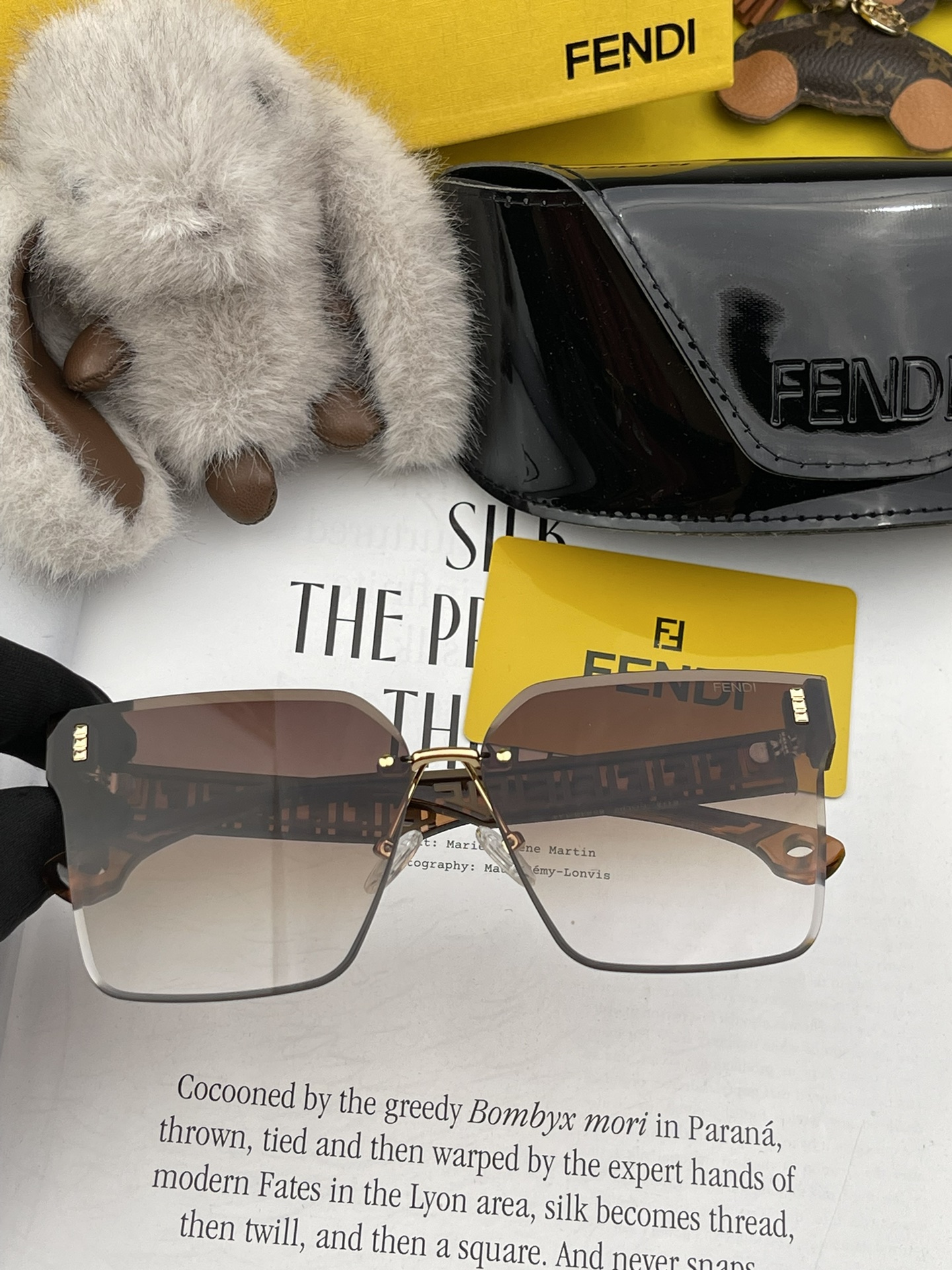 FENDI(フェンディ) サングラス-BRAND OFF