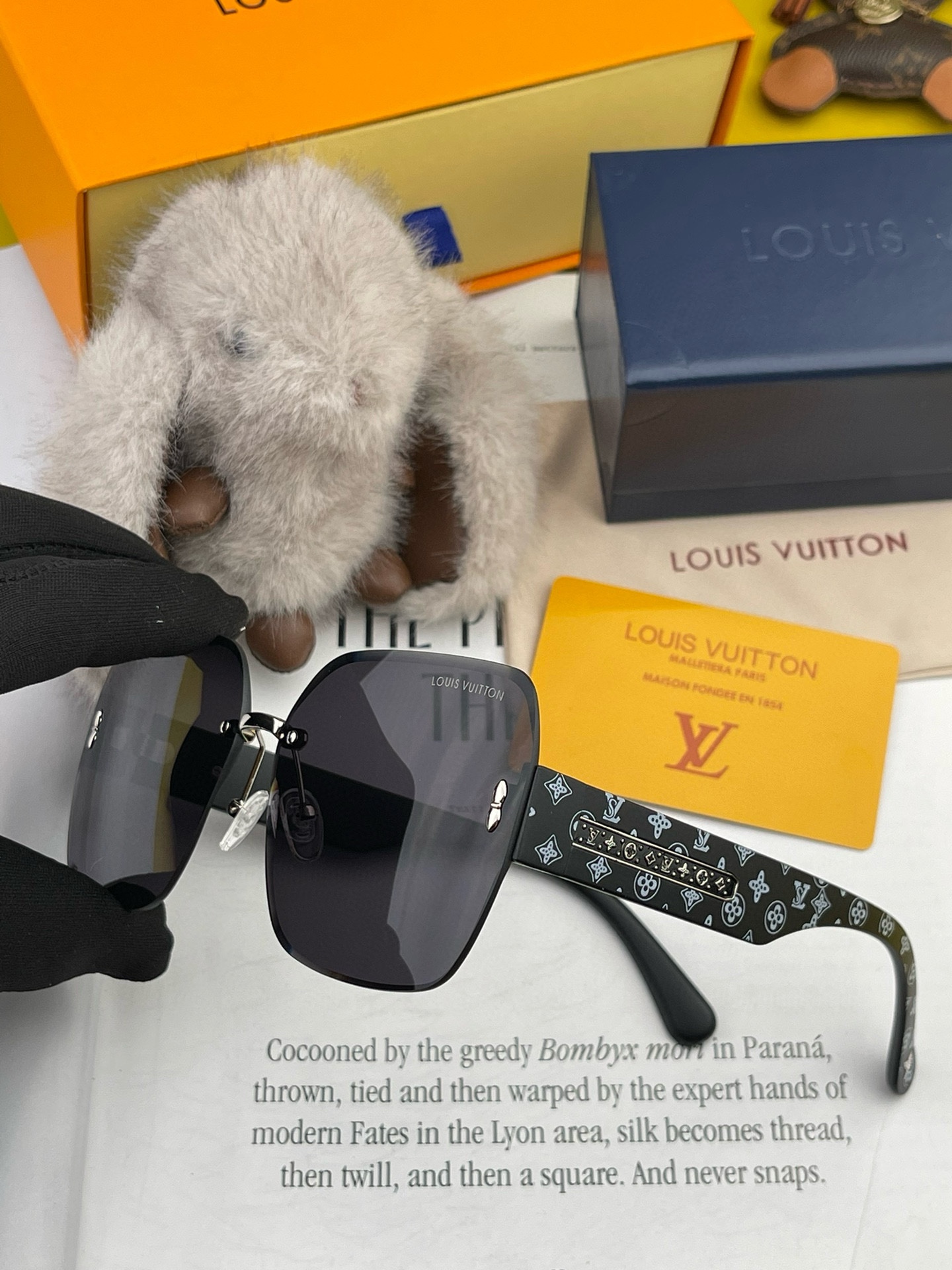LOUIS VUITTON(ルイヴィトン) サングラス-BRAND OFF