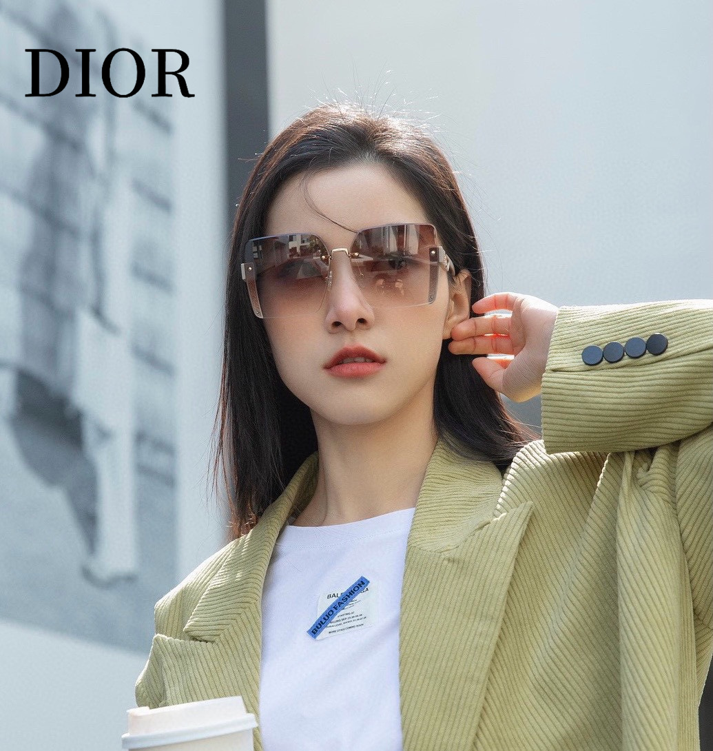 DIOR(  ディオール ) サングラス-BRAND OFF