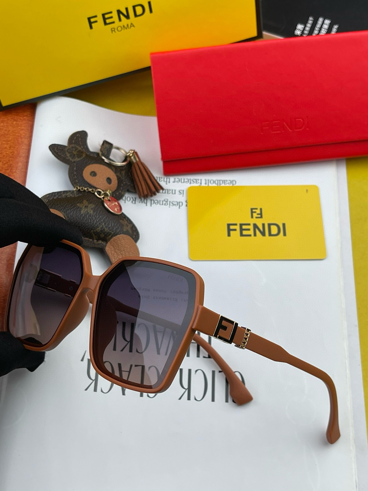 FENDI(フェンディ) サングラス-BRAND OFF