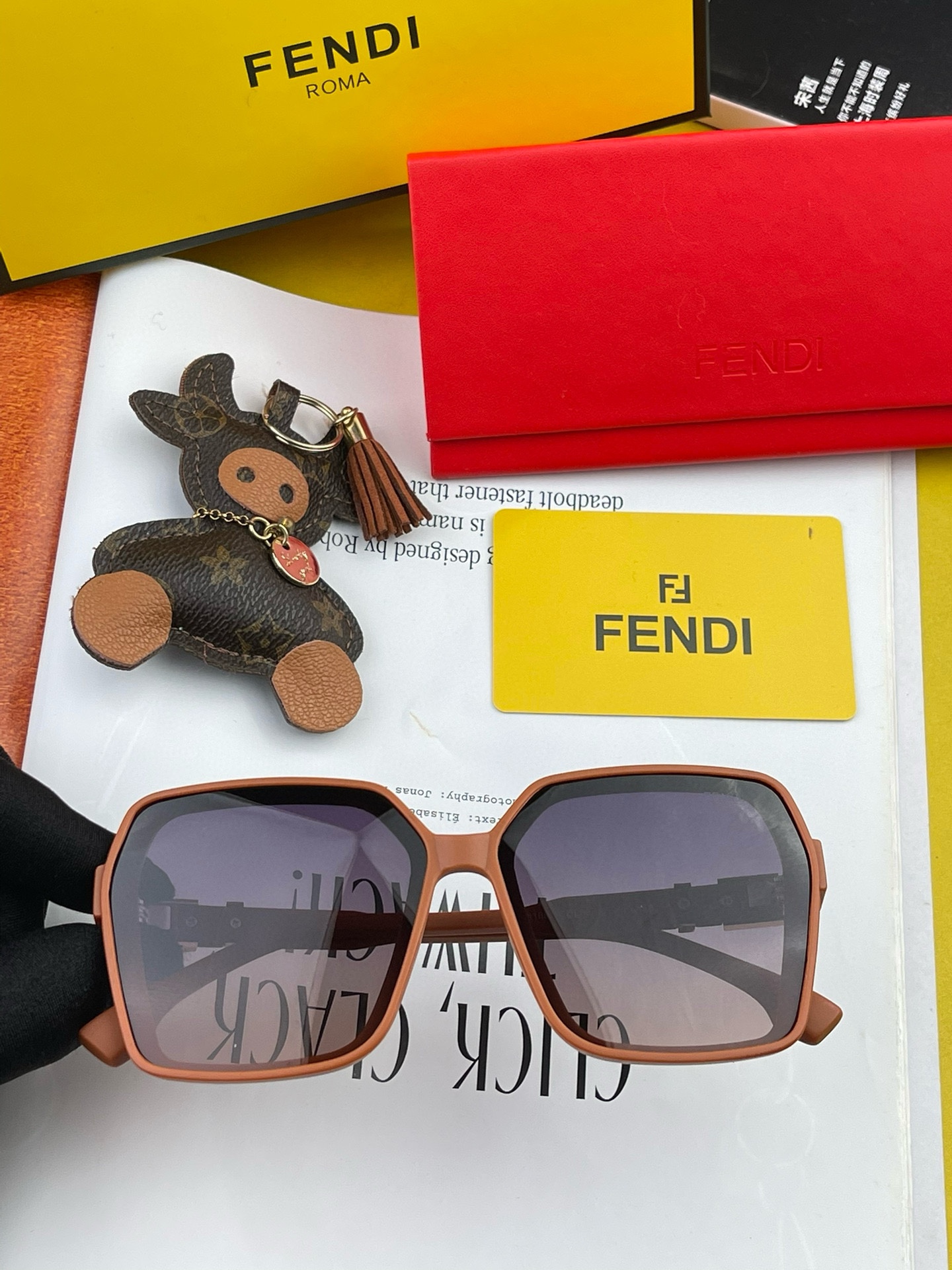 FENDI(フェンディ) サングラス-BRAND OFF