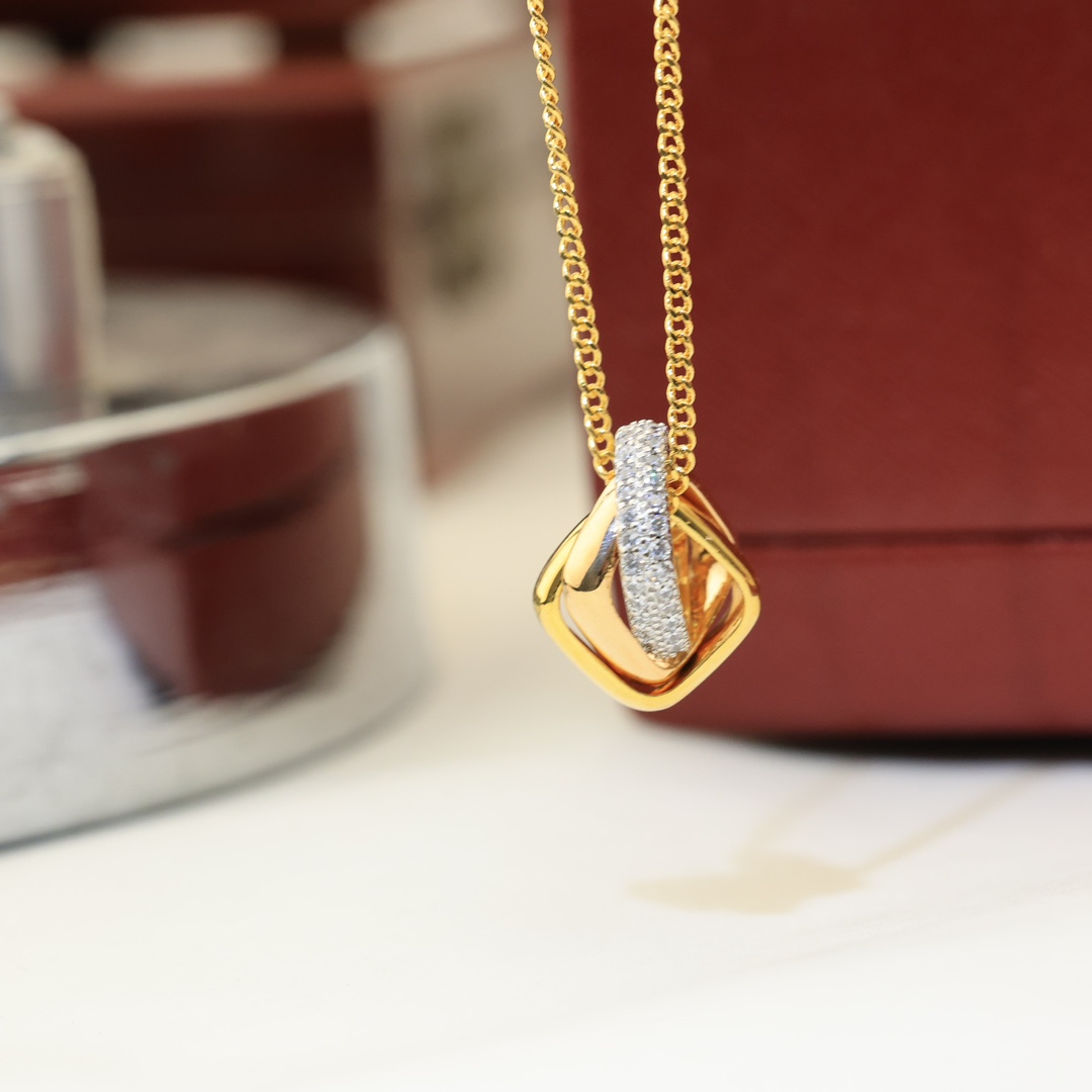 【CARTIER】ネックレス、新しいネックレス万能シンプルファッションオーナメント 2472-BRAND OFF
