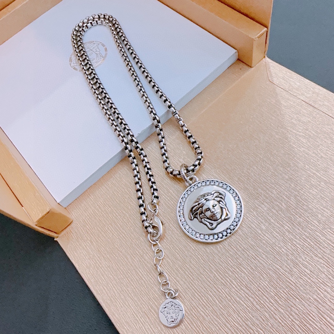 【VERSACE】ネックレス、新しいネックレス万能シンプルファッションオーナメント 2474-BRAND OFF