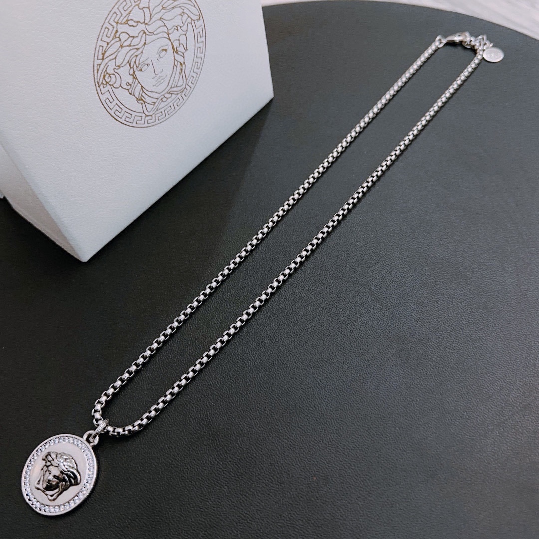 【VERSACE】ネックレス、新しいネックレス万能シンプルファッションオーナメント 2474-BRAND OFF