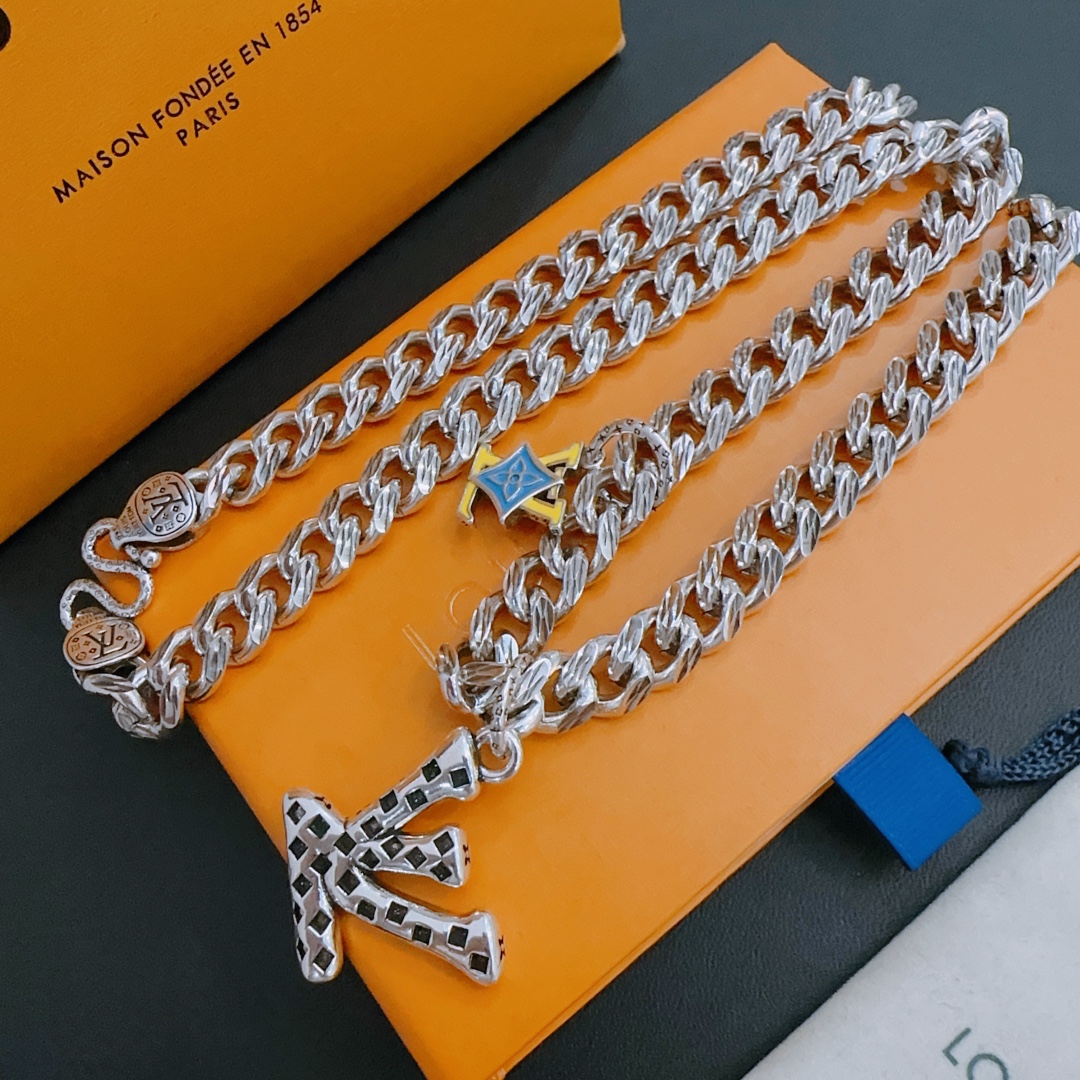 【LOUIS VUITTON】ネックレス、新しいネックレス万能シンプルファッションオーナメント  2472-BRAND OFF