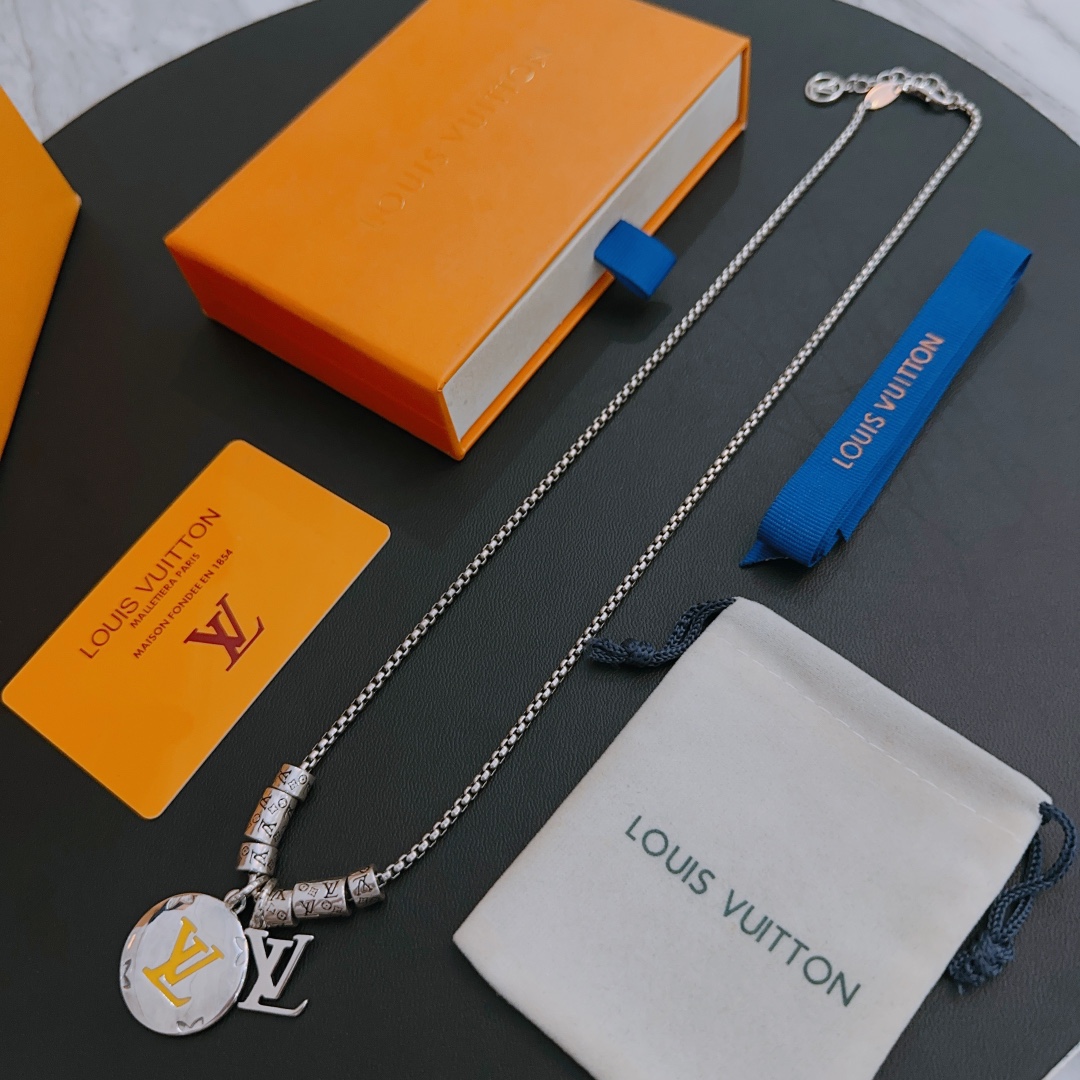 【LOUIS VUITTON】ネックレス、新しいネックレス万能シンプルファッションオーナメント  2472-BRAND OFF