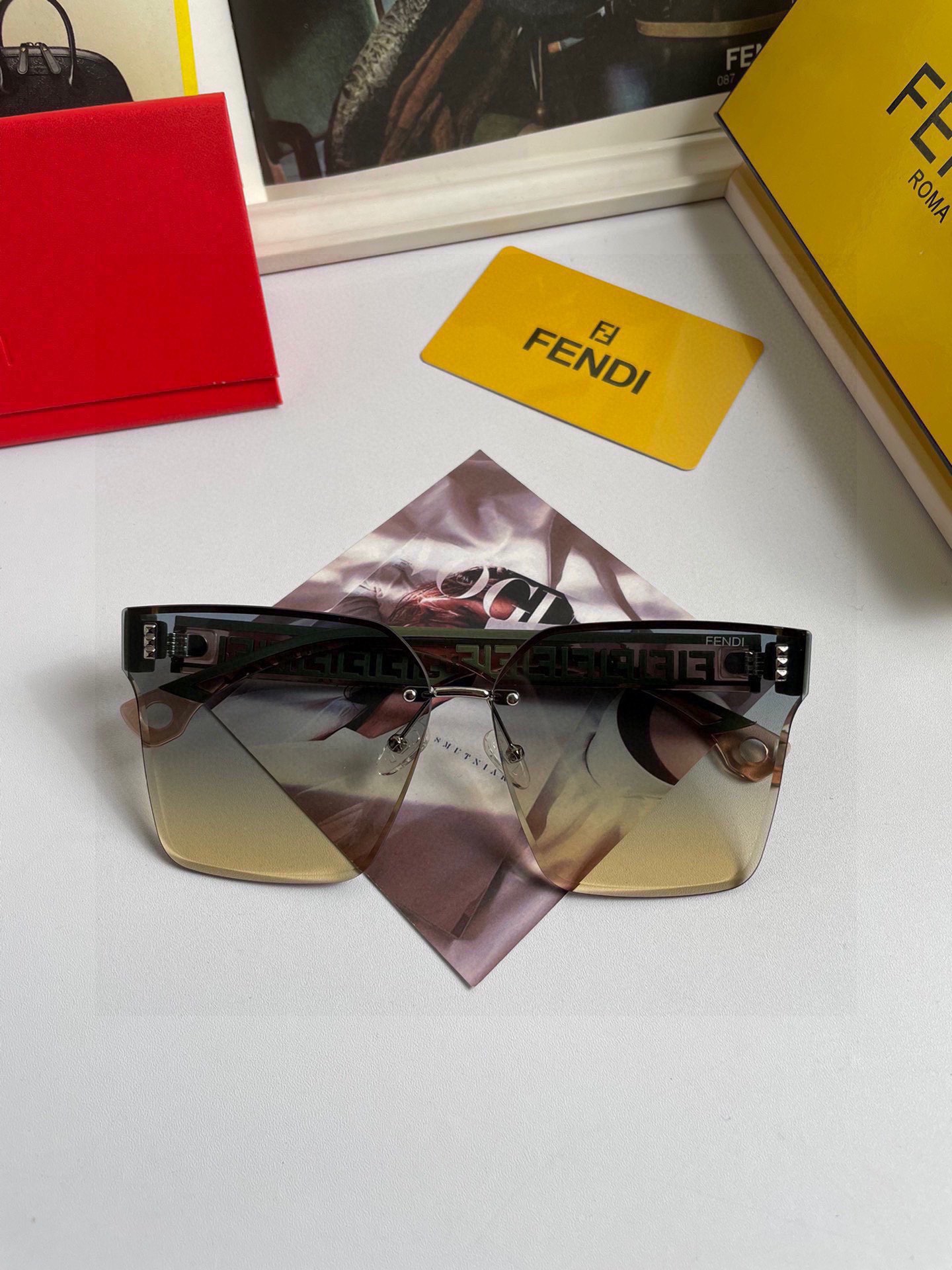 FENDI(フェンディ ) サングラス 24706-BRAND OFF