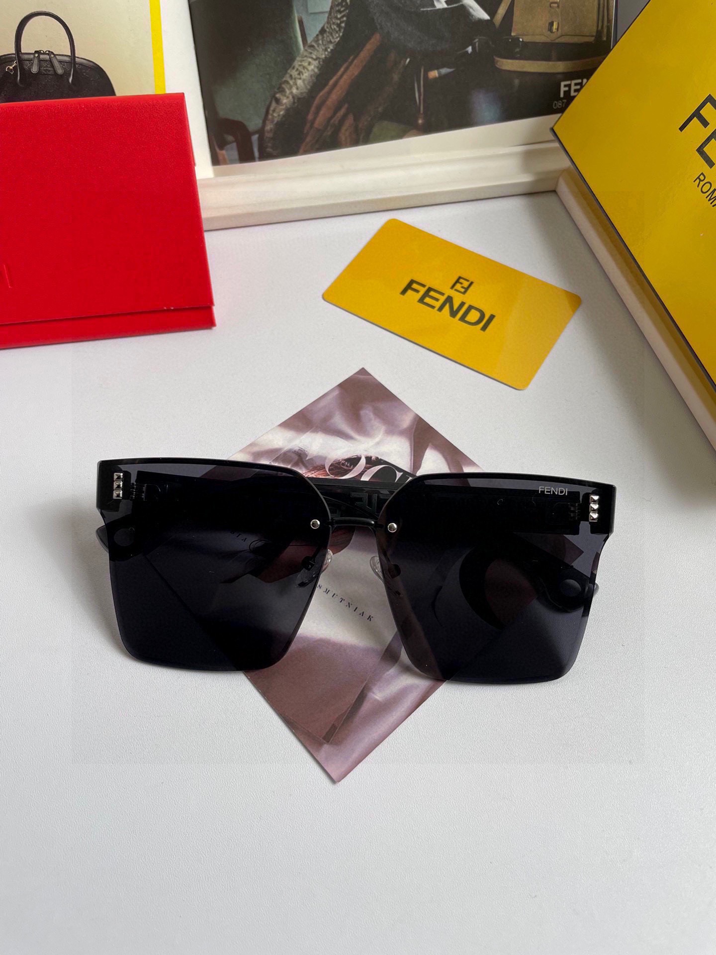 FENDI(フェンディ ) サングラス 24706-BRAND OFF