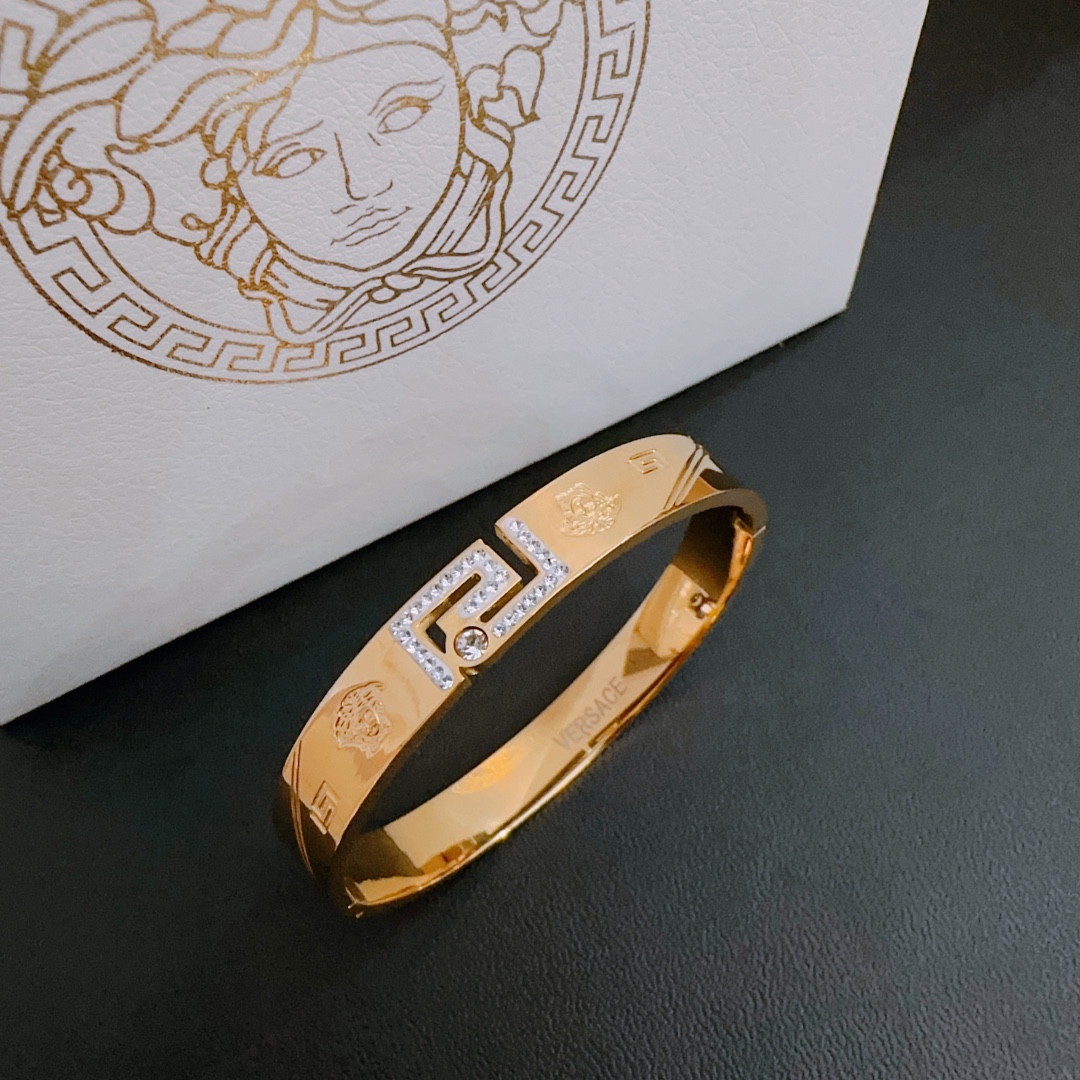 【2026】【VERSACE】ブレスレット、ファッションシンプルなスタイル 2474-BRAND OFF