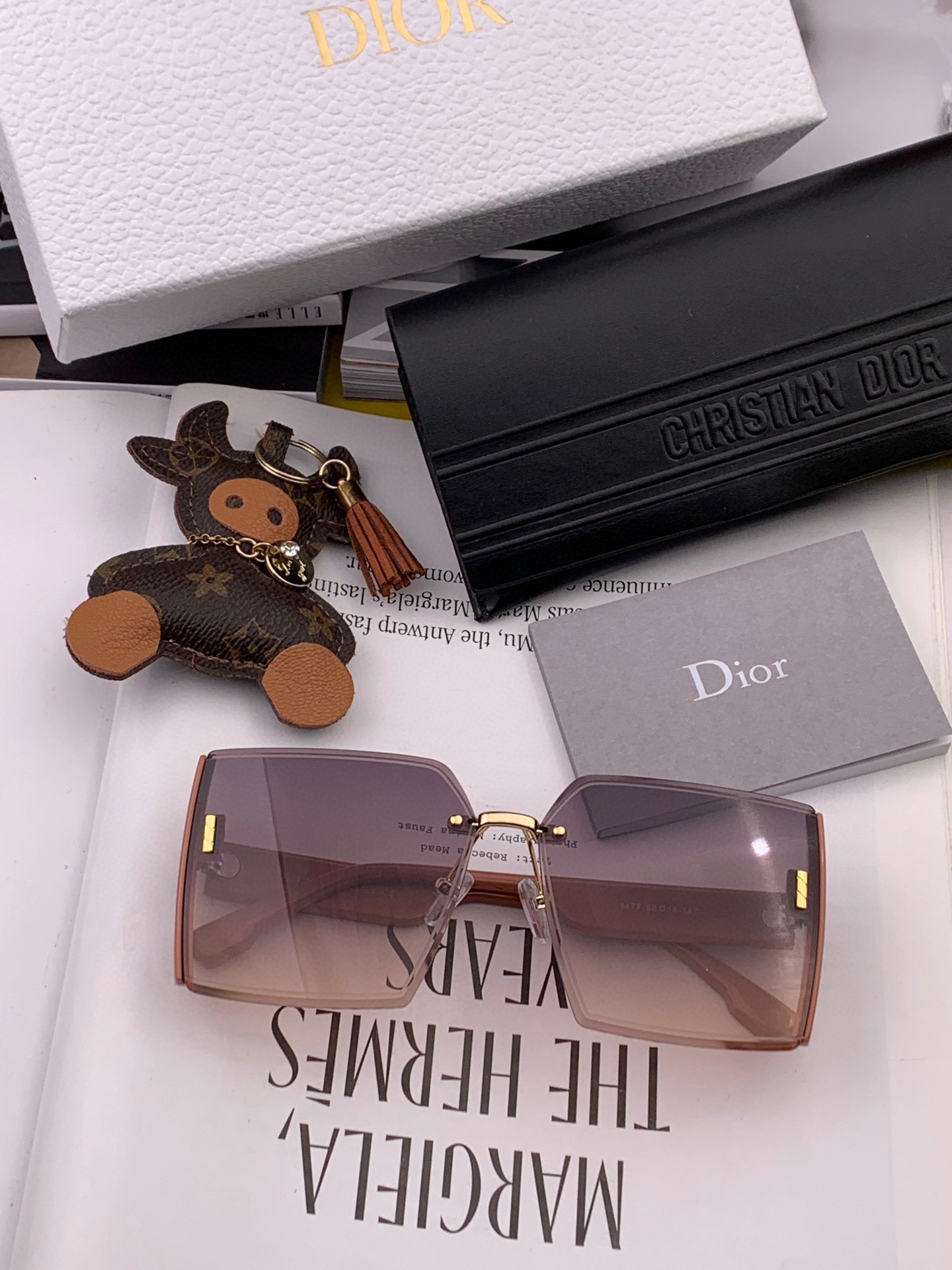 DIOR(  ディオール ) サングラス 24705-BRAND OFF