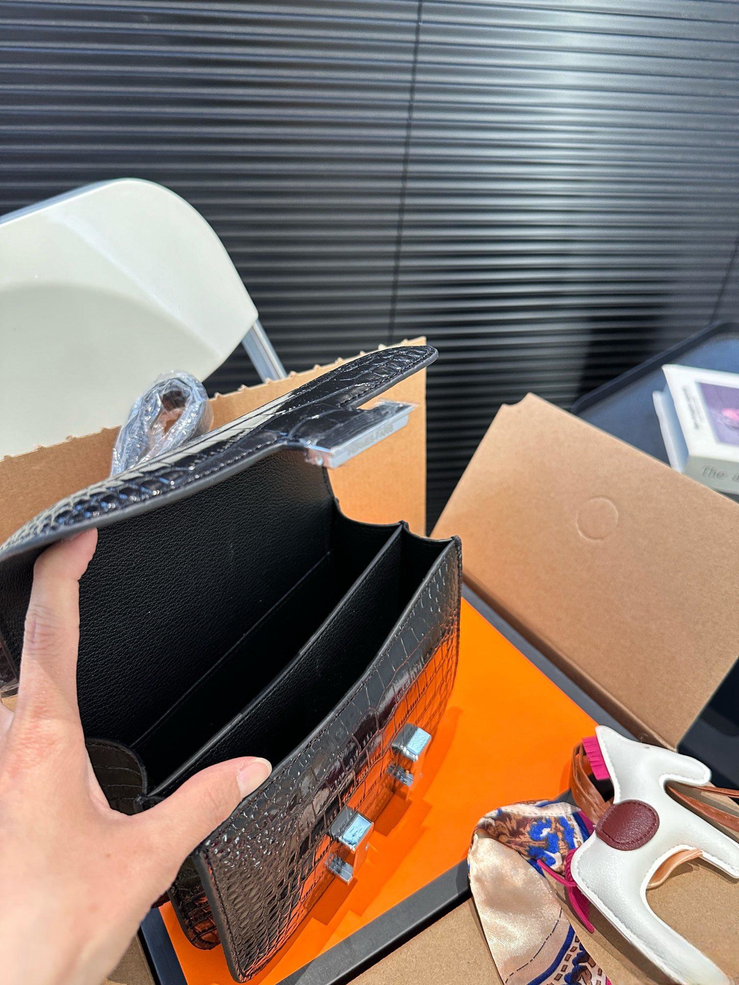 【Hermès 公式旗艦店】エルメス 斜めがけバッグ 当日出荷 好評に付き再入荷！19*14CM-BRAND OFF
