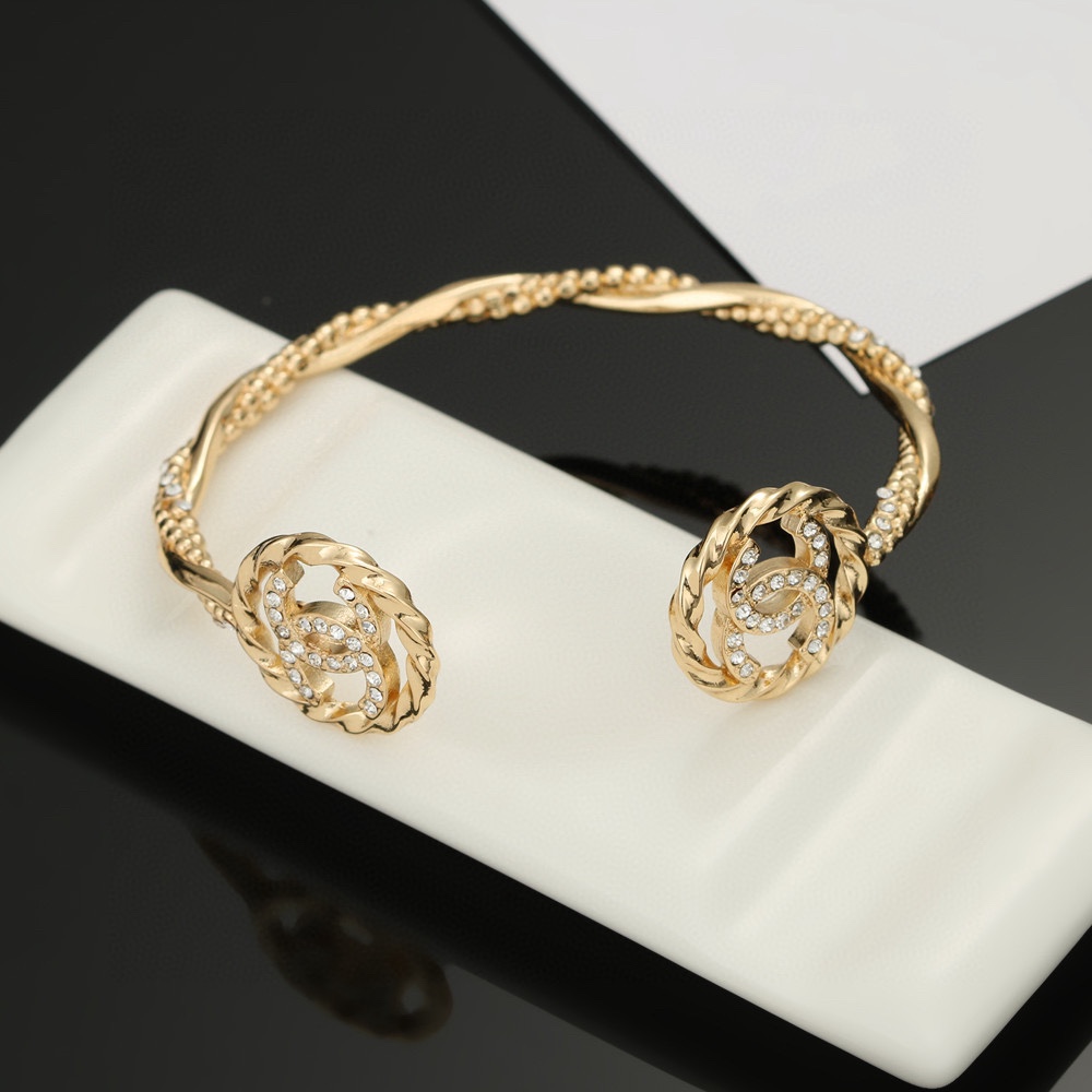 【CHANEL】ブレスレット、ファッションシンプルなスタイル 2471-BRAND OFF