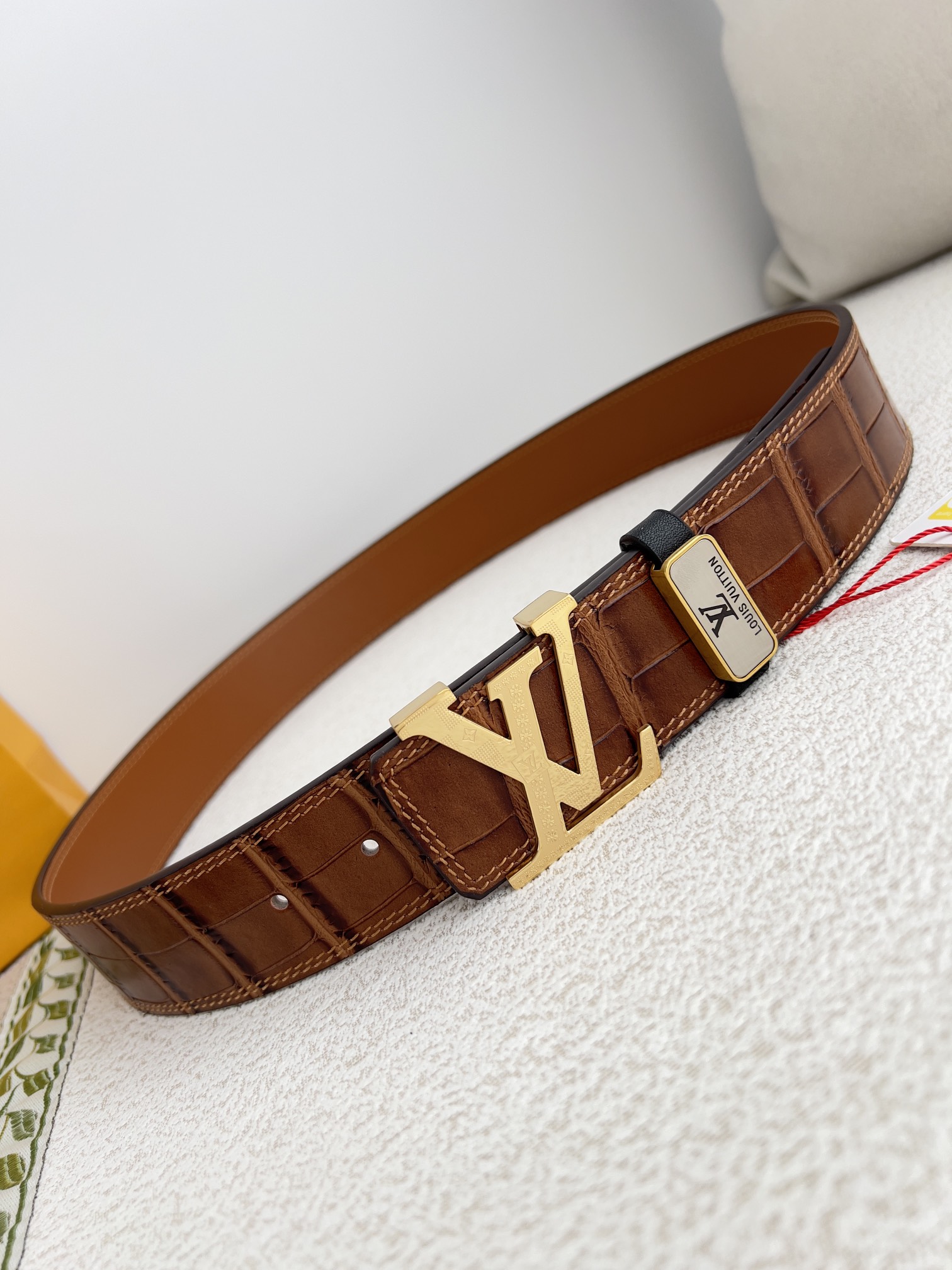 【LOUIS VUITTON】(ルイヴィトン) 3.8cmベルト メンズ  24706-BRAND OFF
