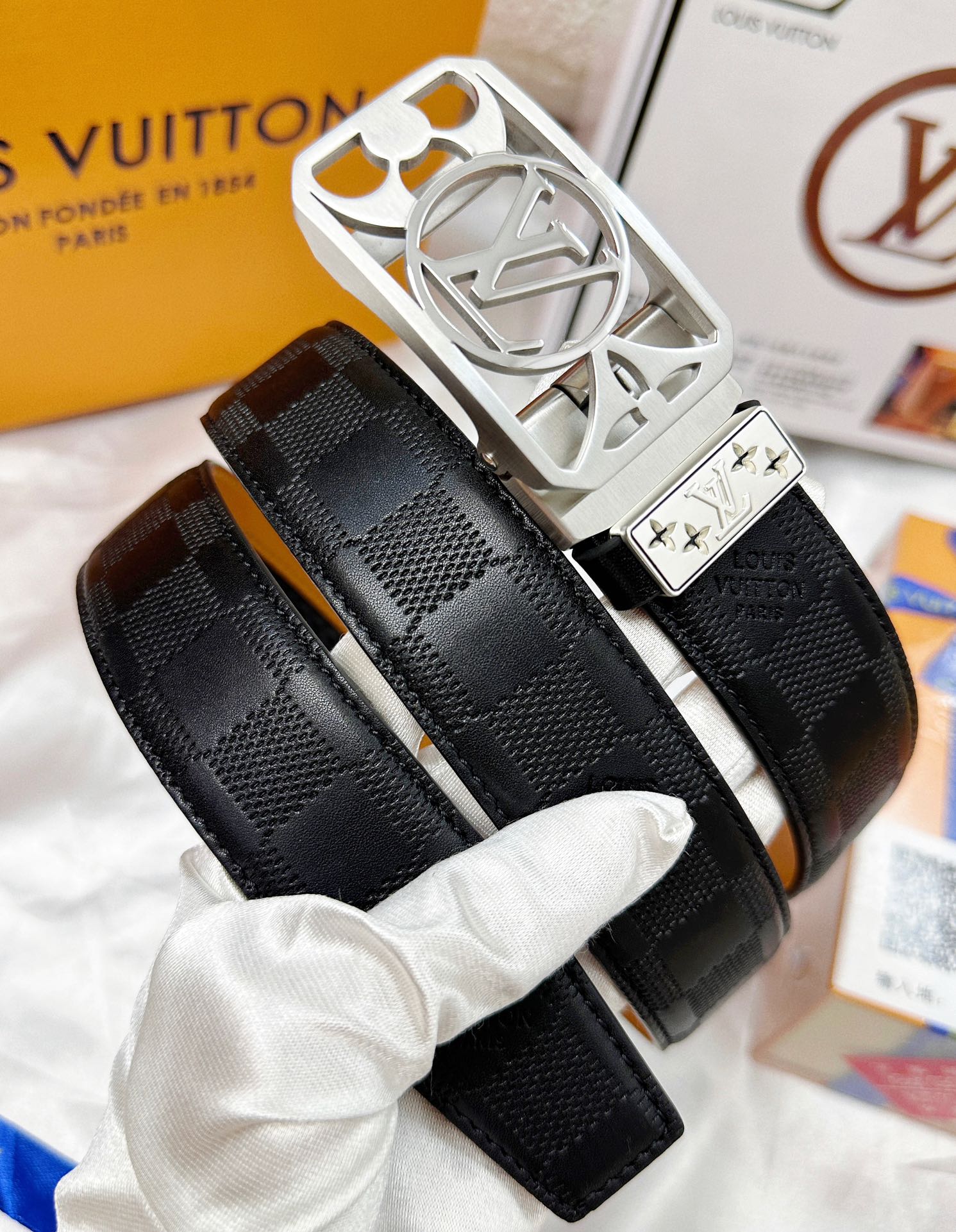 【LOUIS VUITTON】(ルイヴィトン) 3.8cmベルト メンズ  24706-BRAND OFF