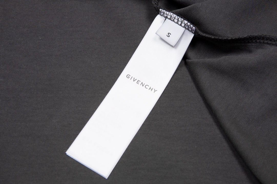 【2026】【GIVENCHY  公式旗艦店】ジバンシー  Tシャツご好評に付き再入荷 240803-BRAND OFF