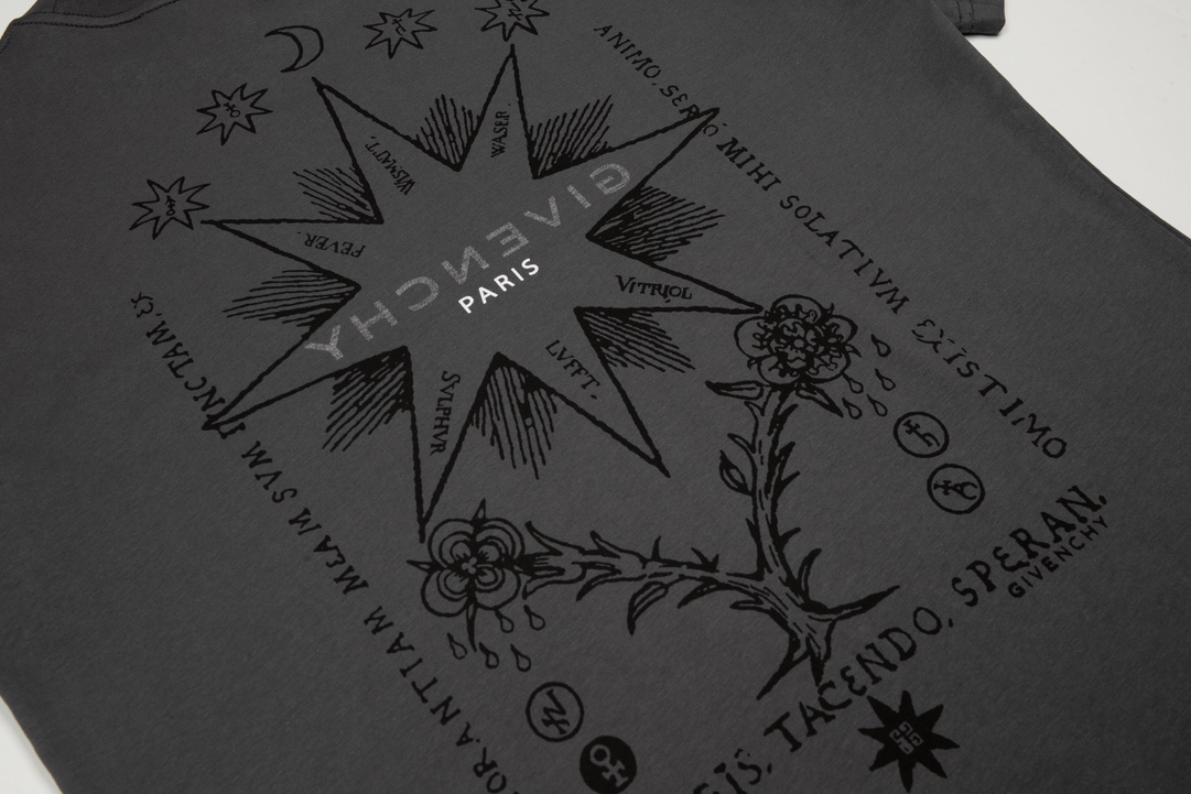 【2026】【GIVENCHY  公式旗艦店】ジバンシー  Tシャツご好評に付き再入荷 240803-BRAND OFF