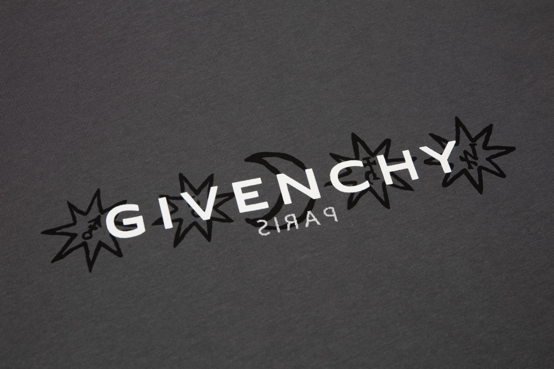 【2026】【GIVENCHY  公式旗艦店】ジバンシー  Tシャツご好評に付き再入荷 240803-BRAND OFF