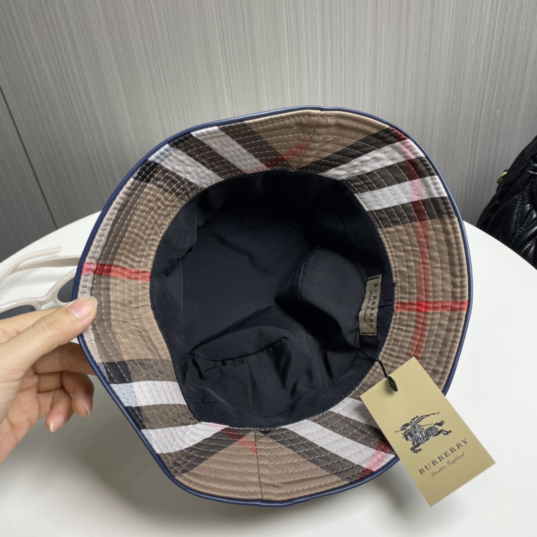 【2026】BURBERRY(バーバリー)フィッシャーマンズハット  241011-BRAND OFF