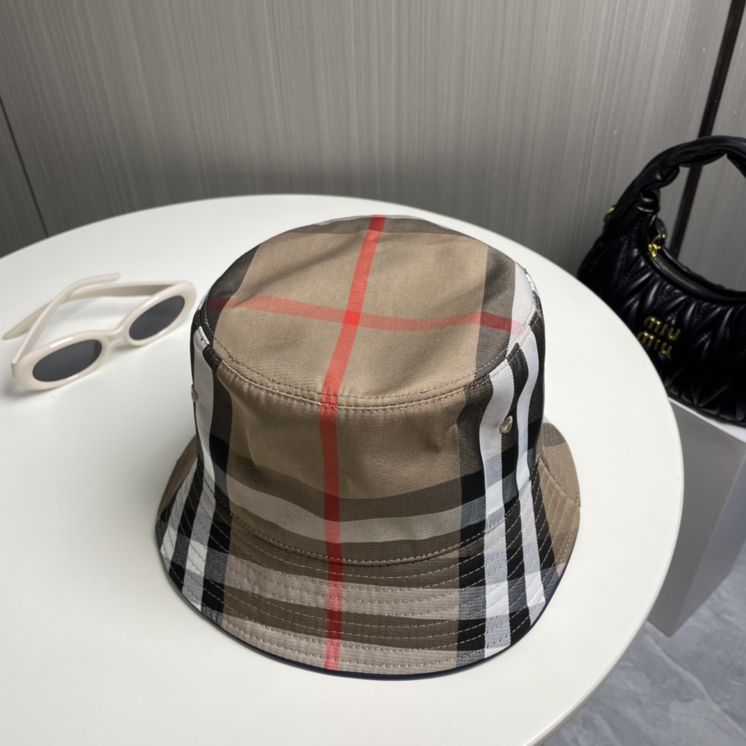 【2026】BURBERRY(バーバリー)フィッシャーマンズハット  241011-BRAND OFF