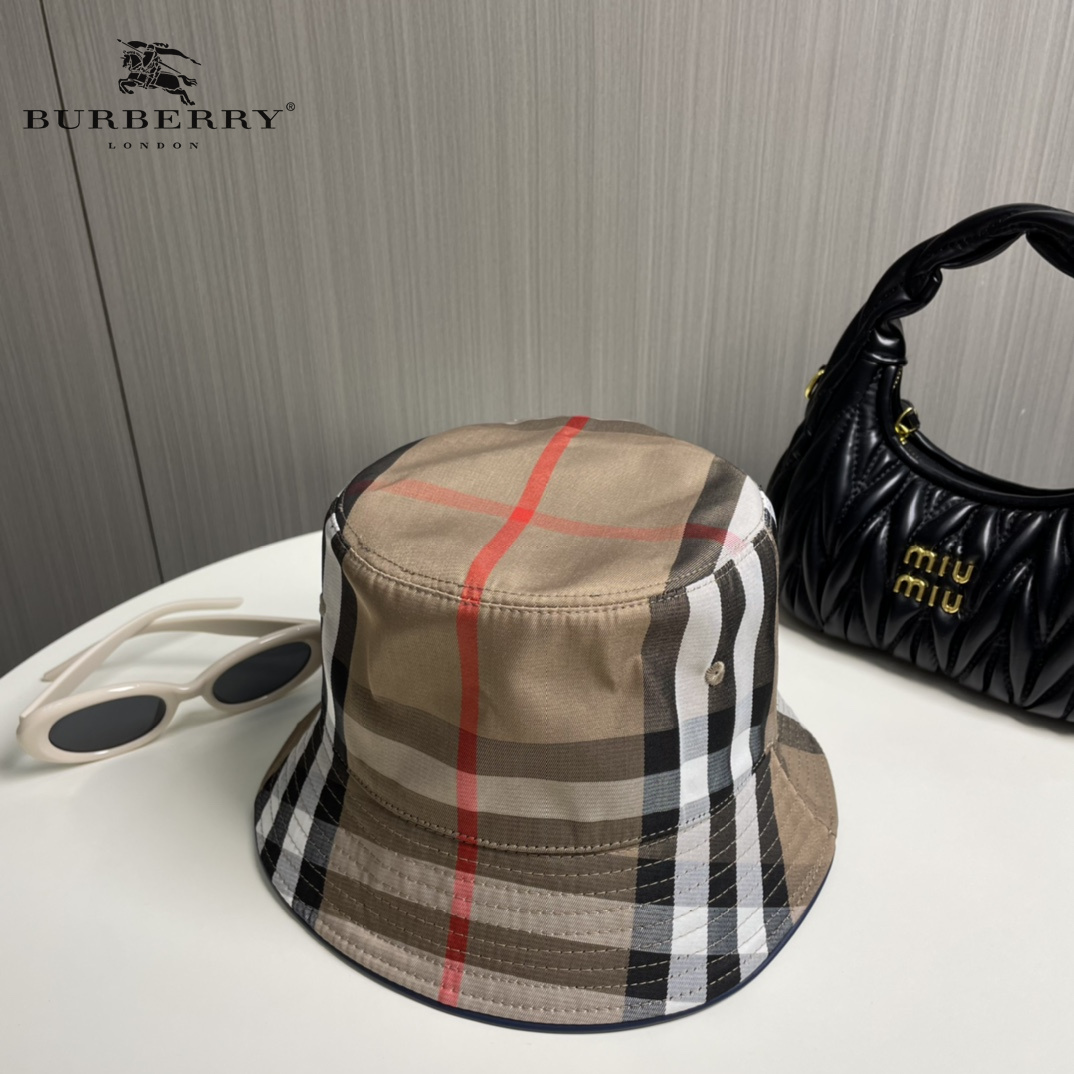 【2026】BURBERRY(バーバリー)フィッシャーマンズハット  241011-BRAND OFF