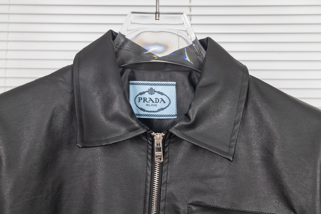【PRADA旗艦店】プラダ ジャケット ご好評に付き再入荷！-BRAND OFF