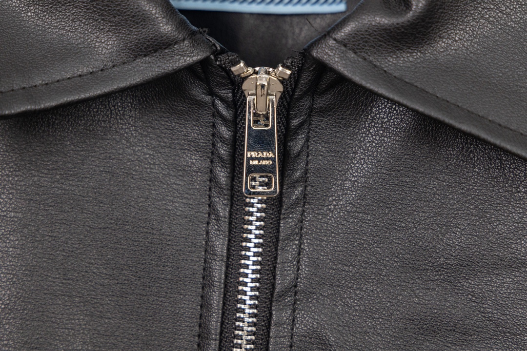 【PRADA旗艦店】プラダ ジャケット ご好評に付き再入荷！-BRAND OFF