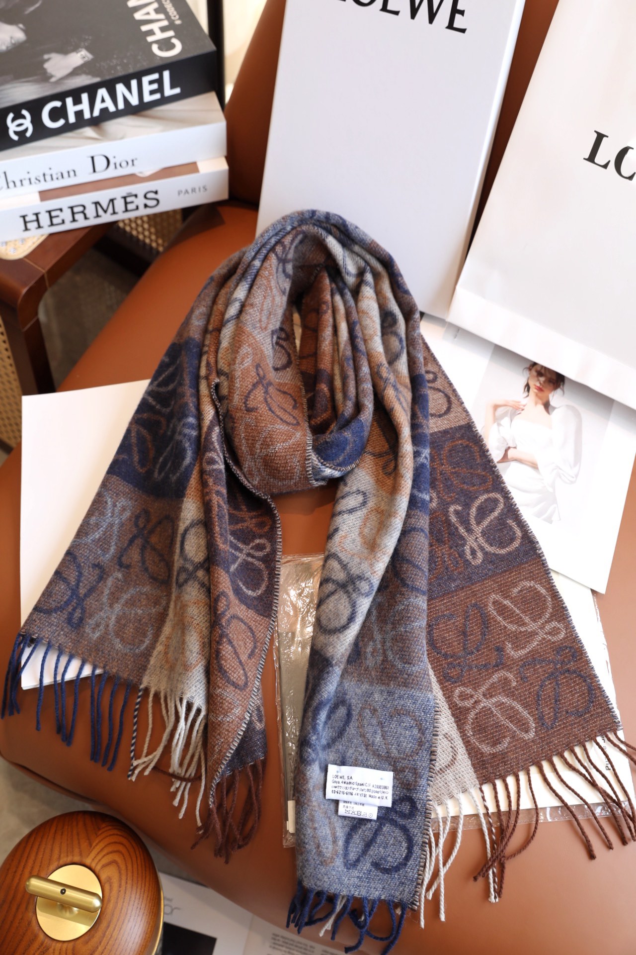 【LOEWE公式旗艦店】ロエベ スカーフ 限定発売 送料無料-BRAND OFF