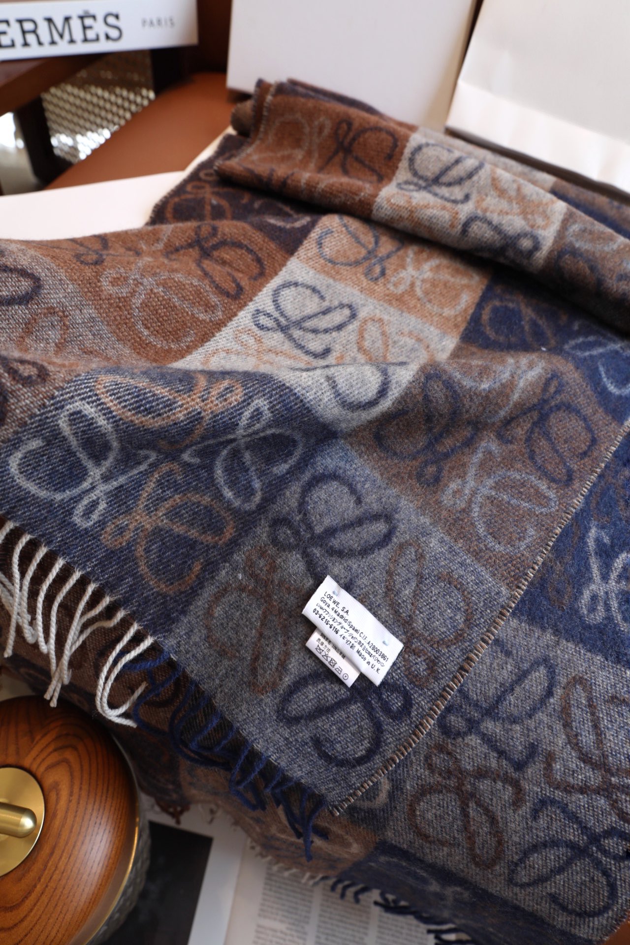 【LOEWE公式旗艦店】ロエベ スカーフ 限定発売 送料無料-BRAND OFF