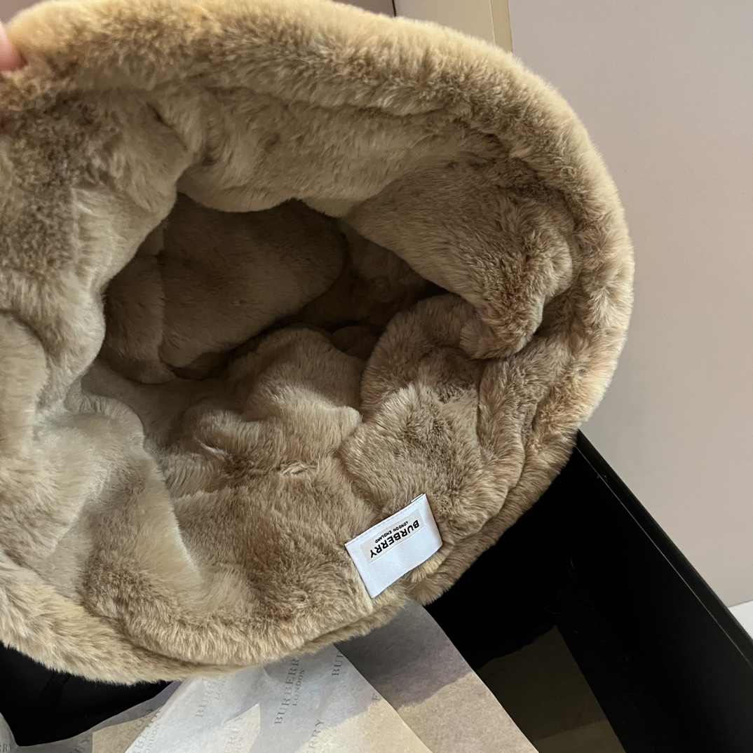 BURBERRY(バーバリー)フィッシャーマンズハット  241011-BRAND OFF