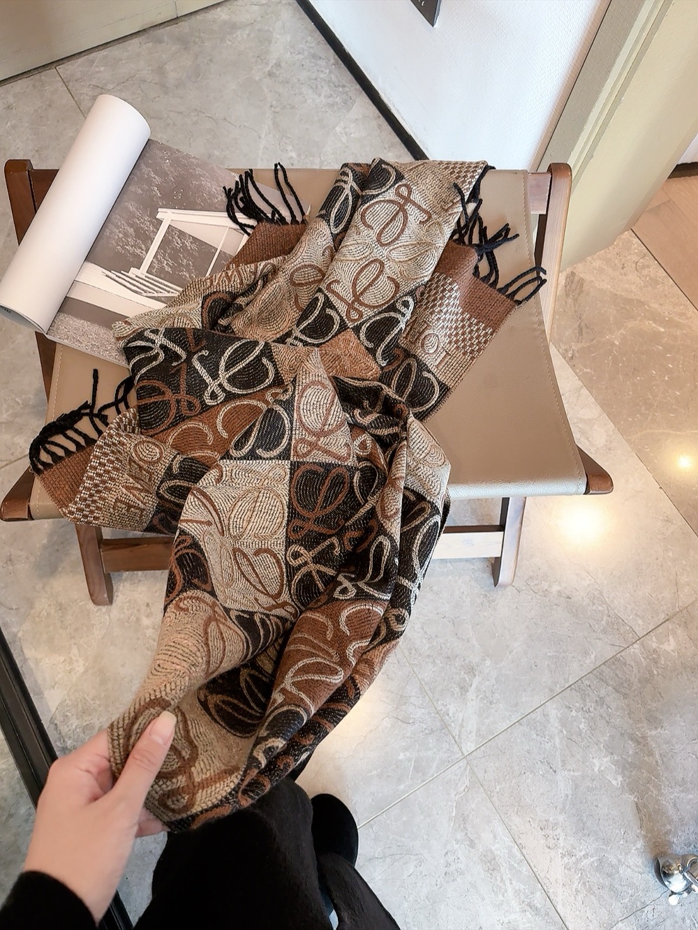 【LOEWE ロエベ】スカーフ 65*180CM   241109-BRAND OFF