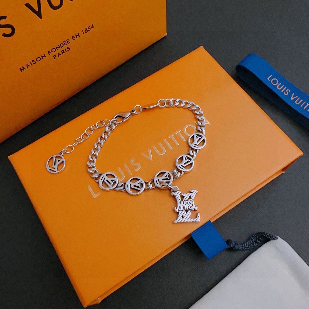 【2026】LV【LOUIS VUITTON】ブレスレット、ファッションシンプルなスタイル   241015-BRAND OFF
