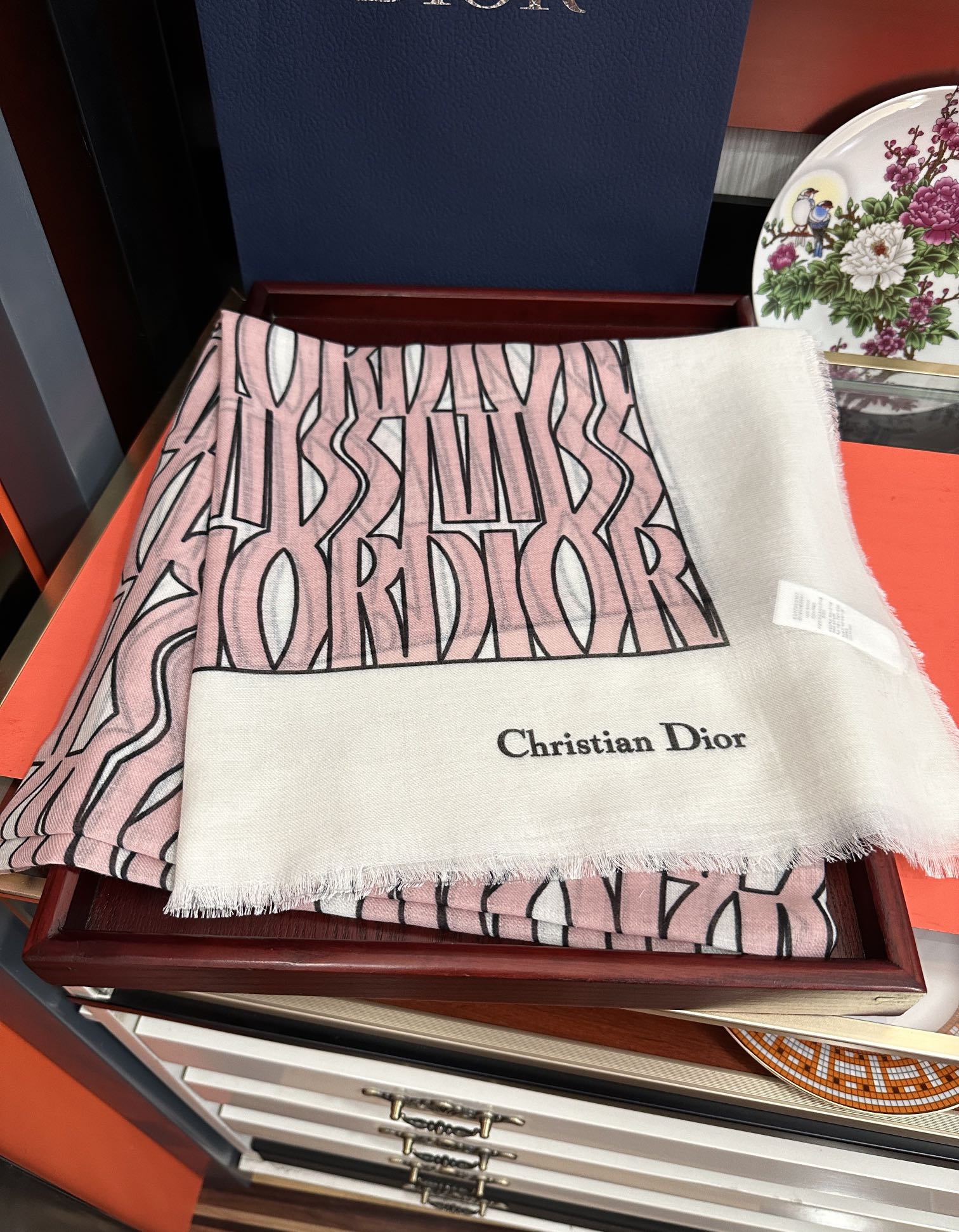【DIOR  ディオール 】スカーフ  140*140cm  241108-BRAND OFF