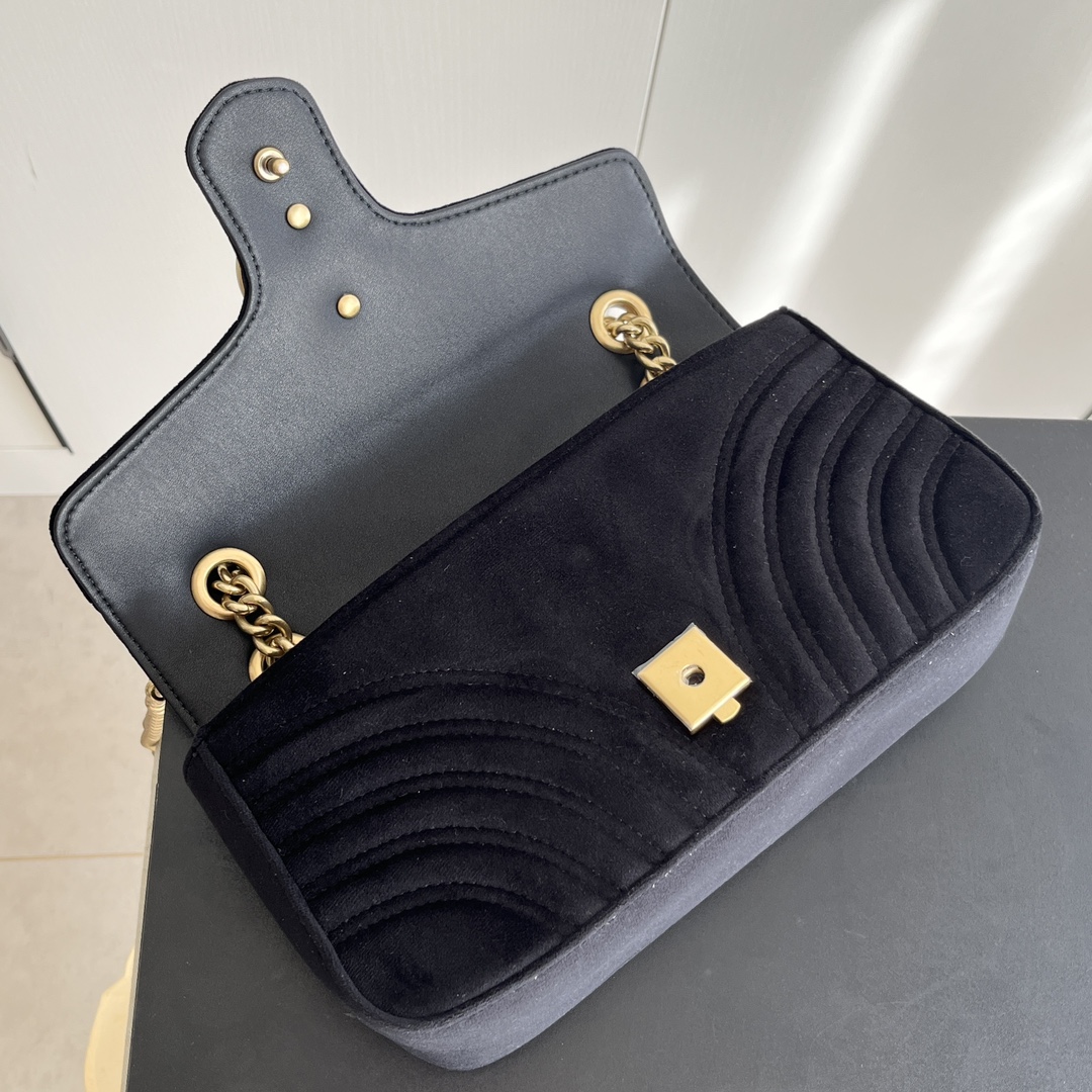 【GUCCI公式旗艦店】グッチ GG MARMONT ビロード チェーンバッグ-BRAND OFF