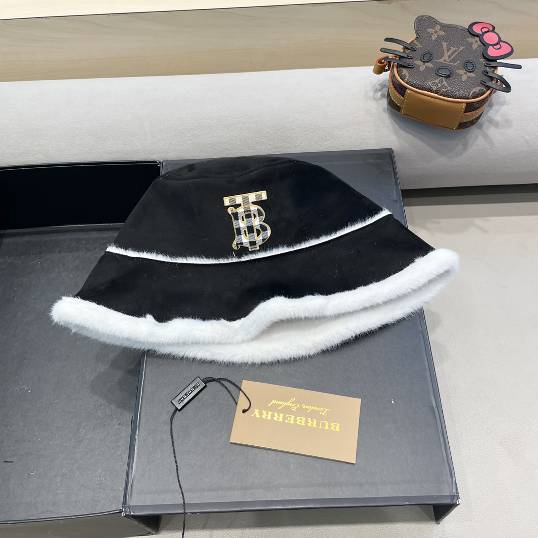 BURBERRY(バーバリー)フィッシャーマンズハット  241011-BRAND OFF