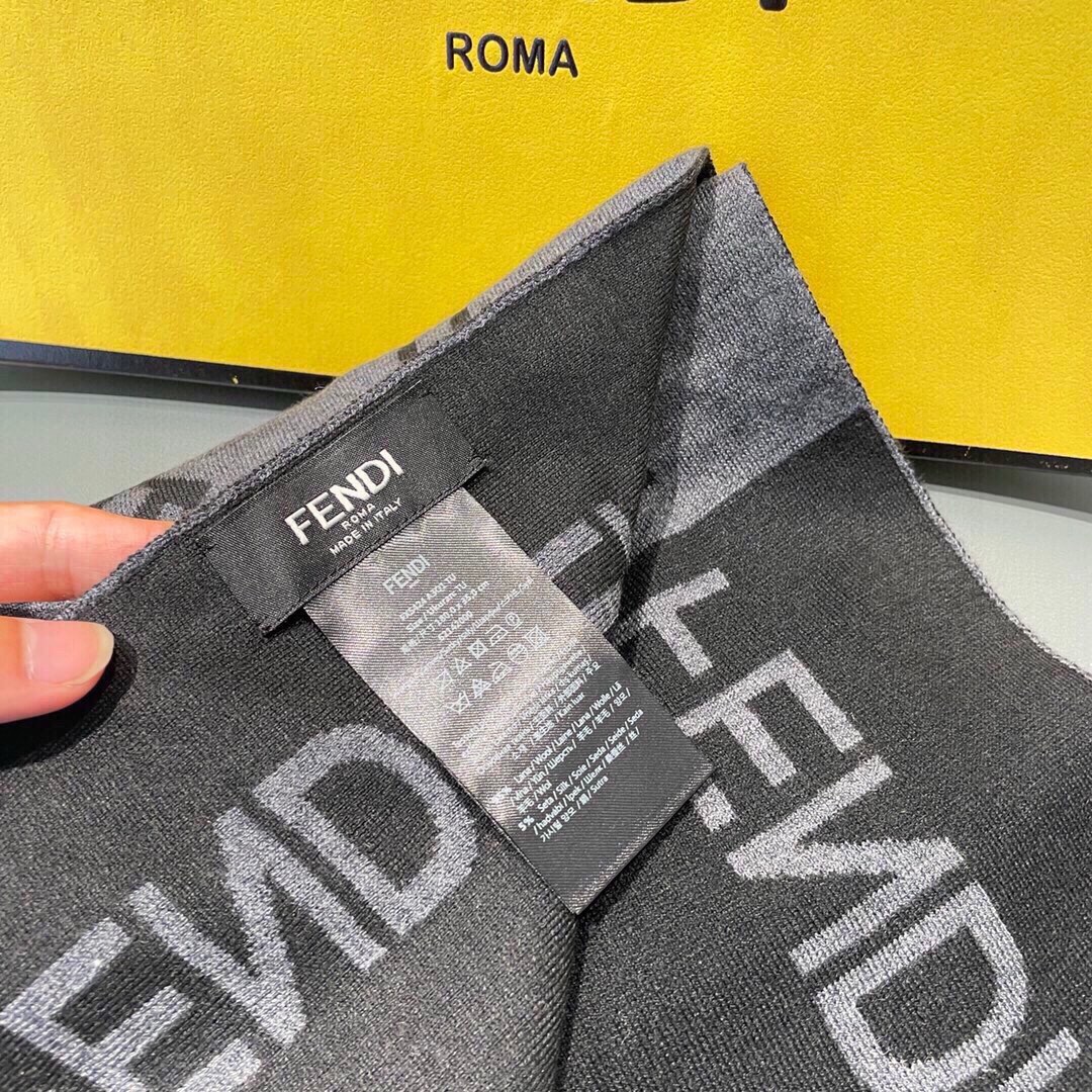 【2026】【FENDI  フェンディ】スカーフ180*32CM   241109-BRAND OFF