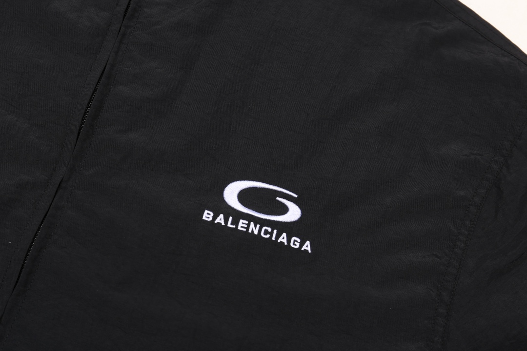 【BALENCIAGA旗艦店】バレンシアガ ジャケット、ご好評に付き再入荷！-BRAND OFF