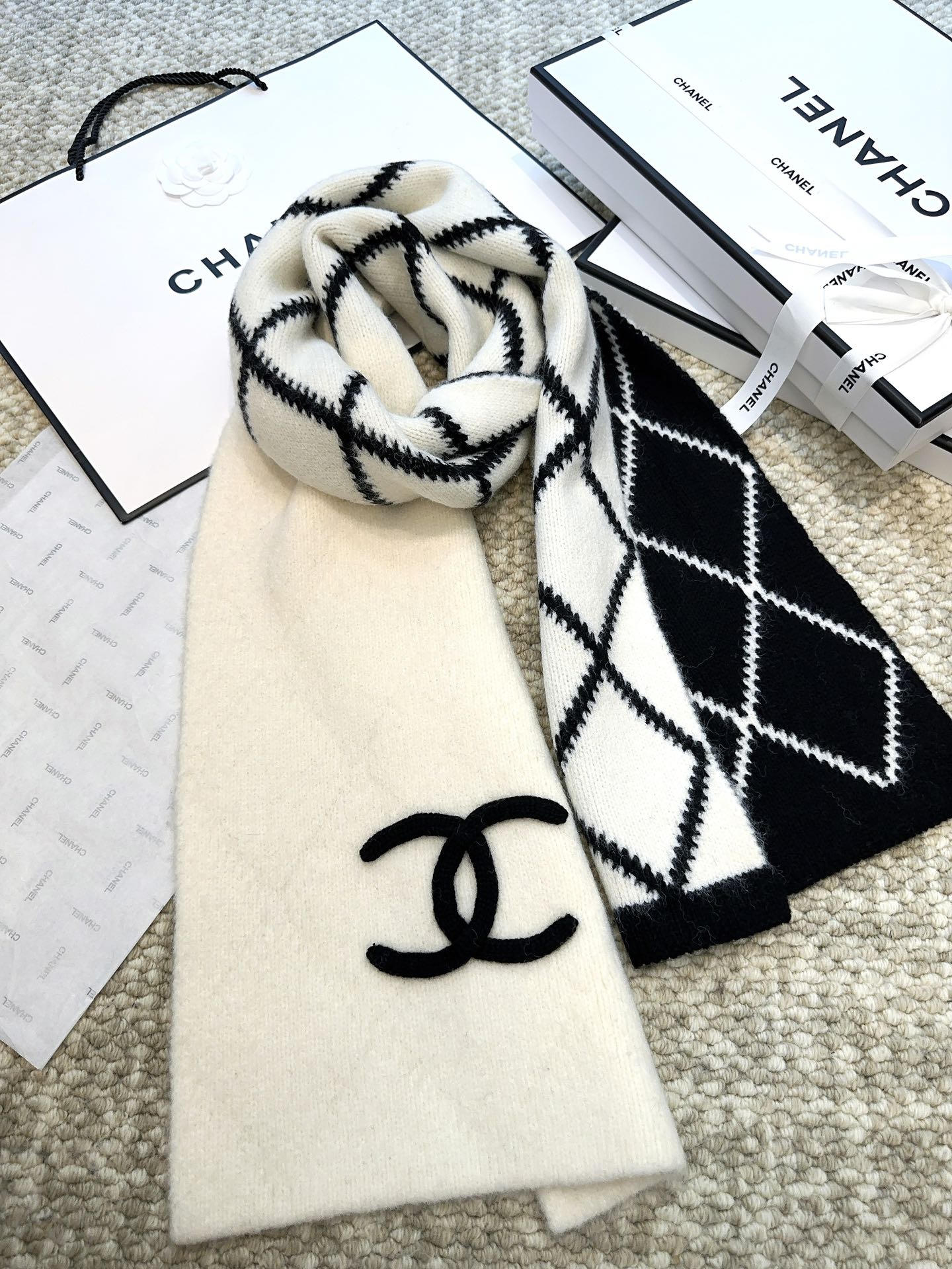 【CHANEL公式旗艦店】シャネル スカーフ 限定発売 送料無料-BRAND OFF