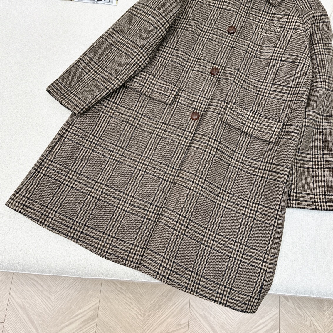 【MIU MIU旗艦店】オーバーコート ご好評に付き再入荷！-BRAND OFF