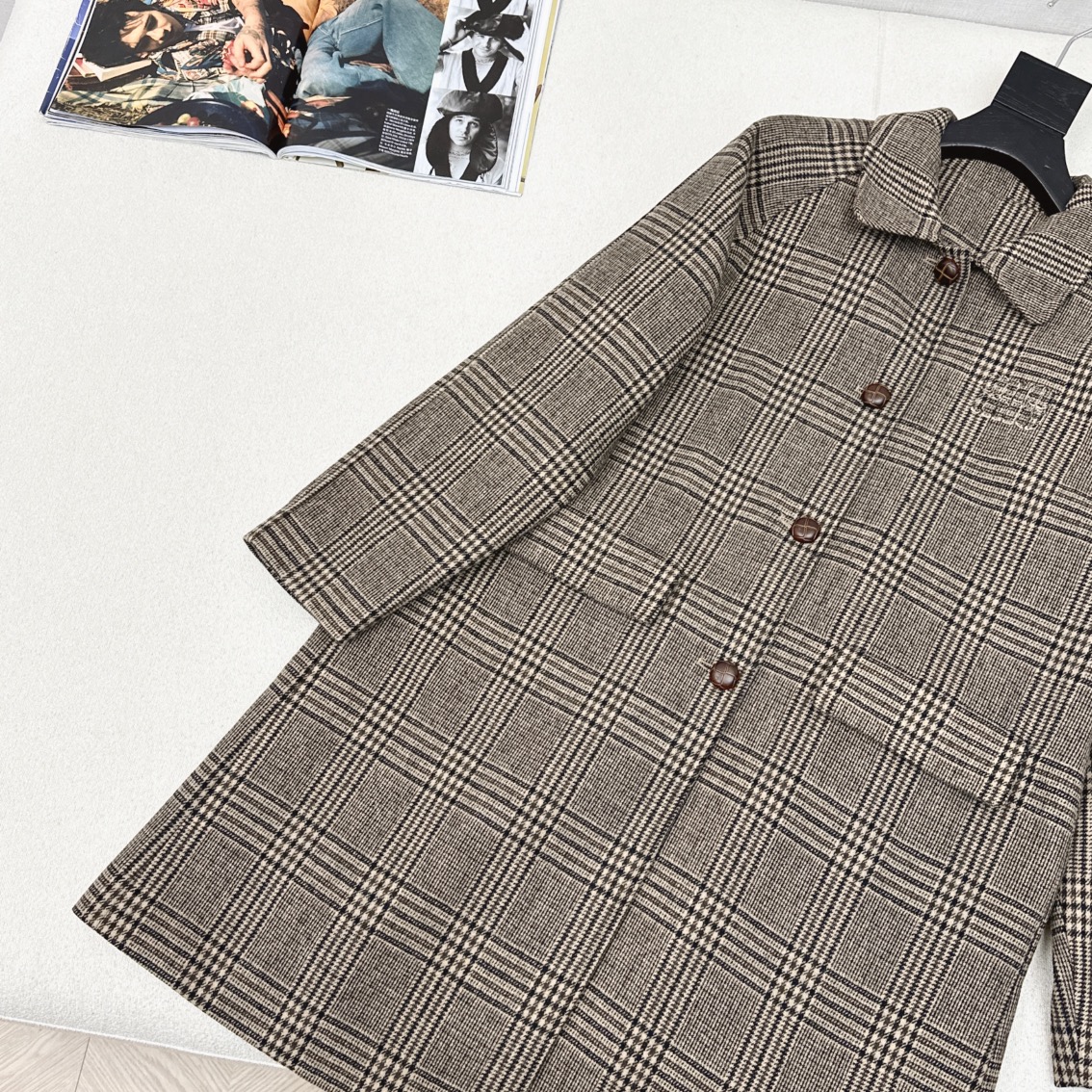 【MIU MIU旗艦店】オーバーコート ご好評に付き再入荷！-BRAND OFF