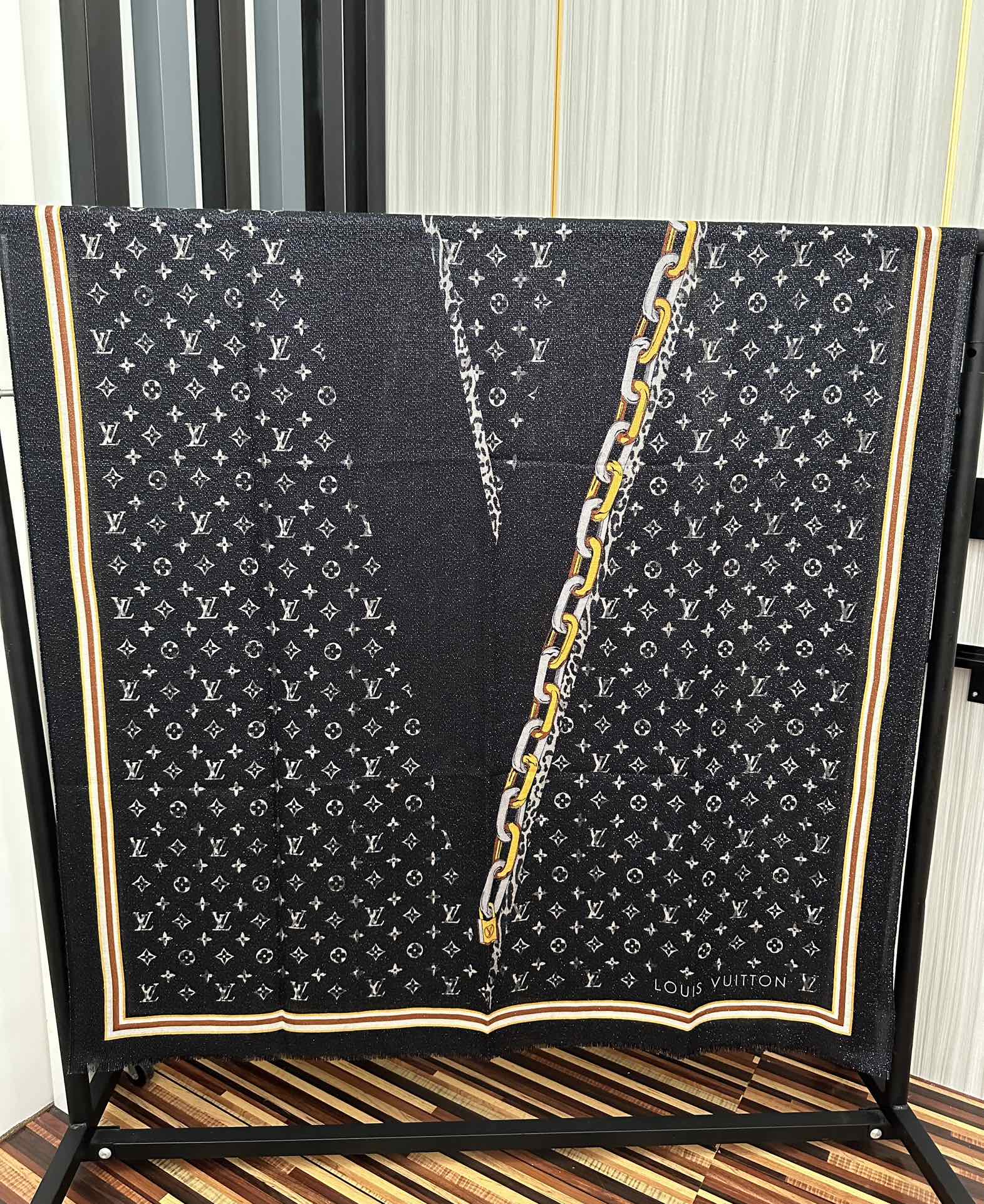 【LV LOUIS VUITTON ルイ·ヴィトン】 スカーフ 100*200cm  241107-BRAND OFF