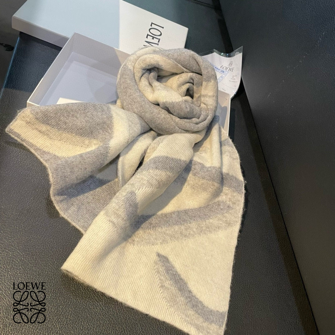 【LOEWE ロエベ】スカーフ 180*30CM   241109-BRAND OFF